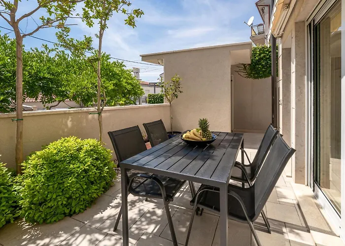 Dita-1 By Interhome * 크리크베니카