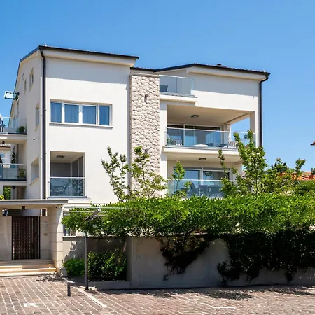 Dita-1 By Interhome Crikvenica
